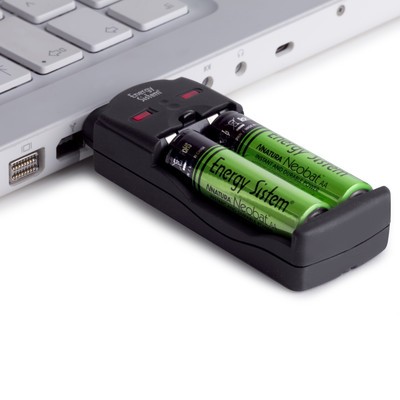 Chargeur de piles USB + 4 piles rechargeables